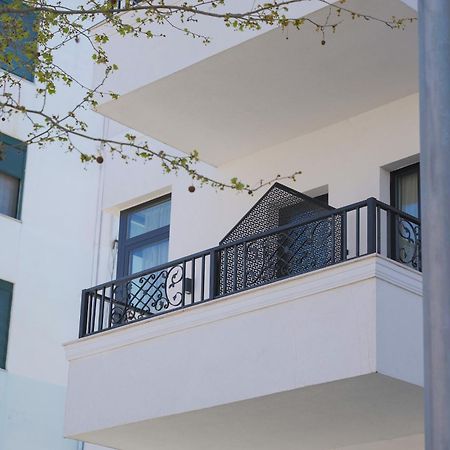 Afa Hotel Durres Bagian luar foto