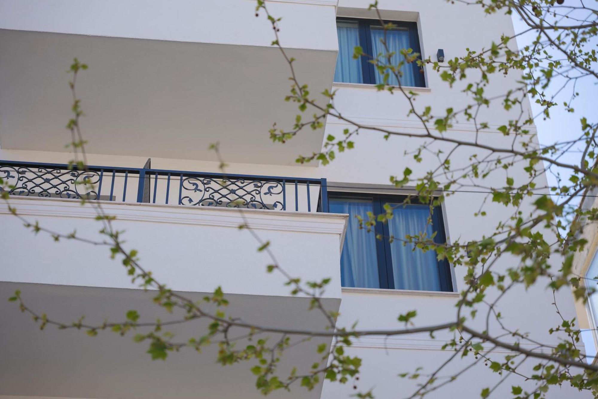Afa Hotel Durres Bagian luar foto