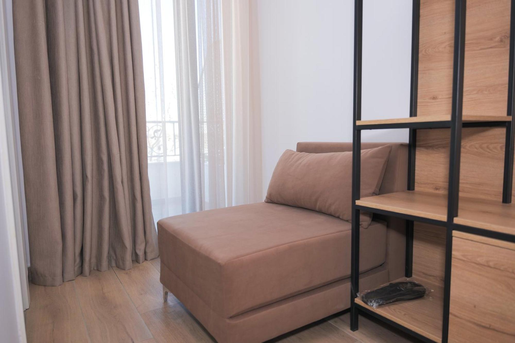Afa Hotel Durres Bagian luar foto